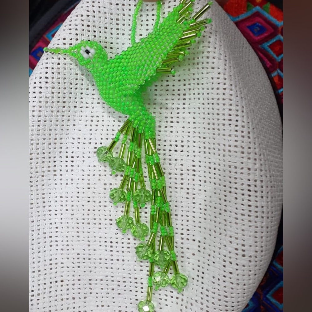 QUETZAL Bird or Hummingbird beaded charm Artisan made 5 inch long Guatemala - Picture 5 of 11